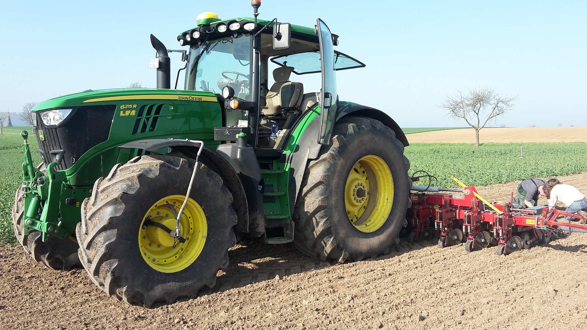 Specialist windscreen repair and replacement » Direct Vehicle Glass